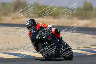 media/Mar-28-2022-Superbike Trackdays (Mon) [[b8603d0f67]]/Open Track Time/Turn 7/